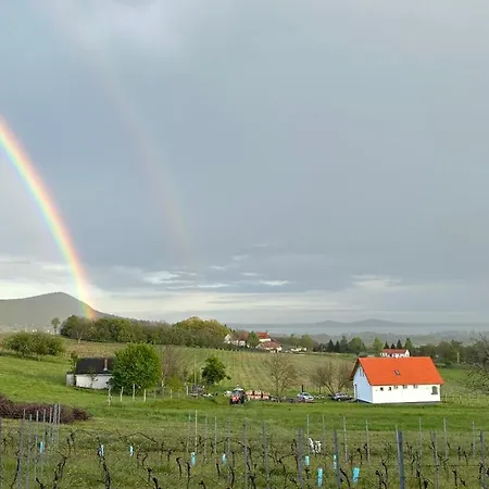 Istvandy Birtok * Kaptalantoti